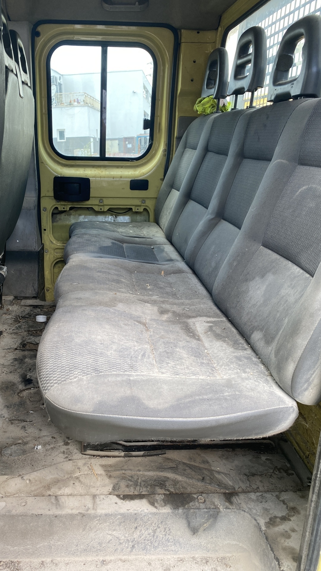 Before photo for Auto innen reinigen
