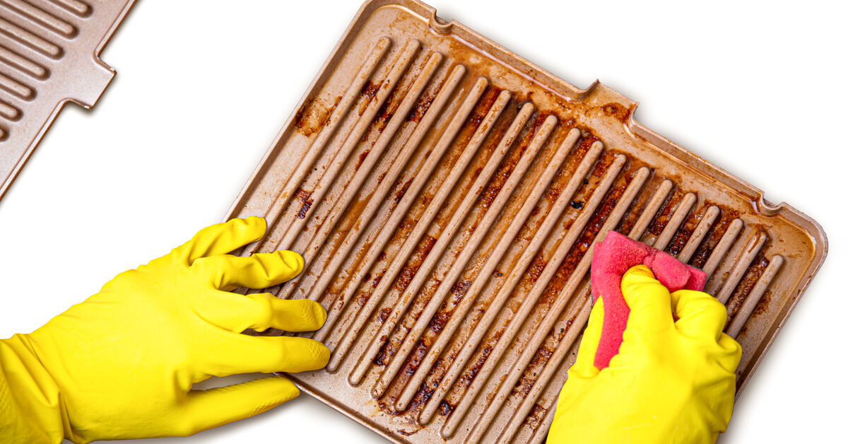 Gentle tools for different grill materials